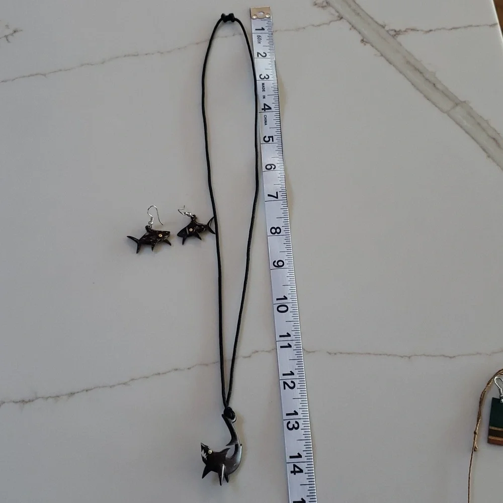 5. Wood Shark Earrings and Necklace - Picture 5 of 9